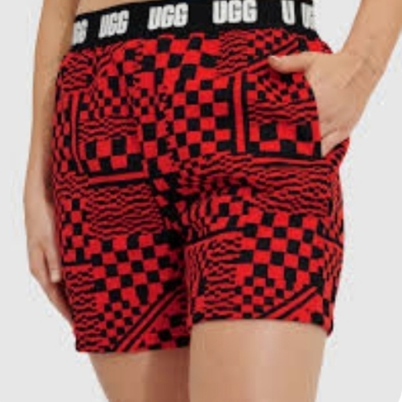 UGG Chrissy Short Checks in Red - Picture 1 of 6